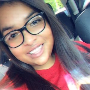 Meet your Posher, Leticia